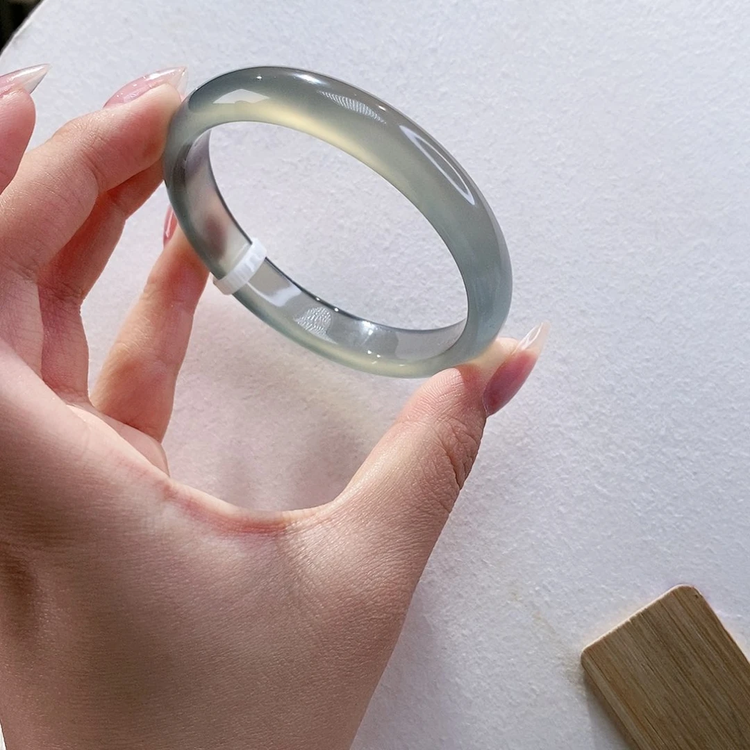 手镯玛瑙/玉髓未镶嵌56.6