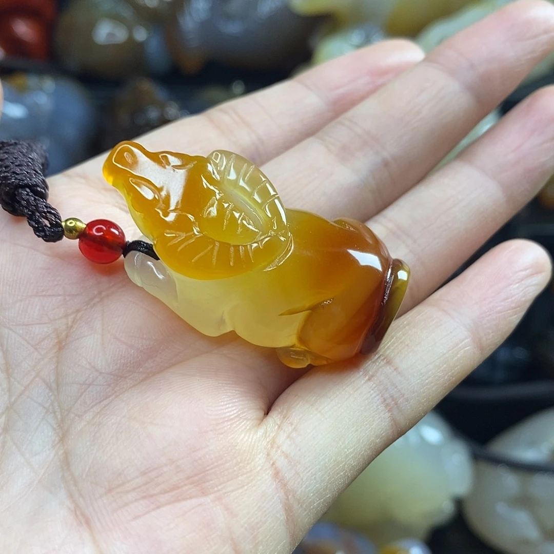 玛瑙/玉髓未镶嵌吊坠