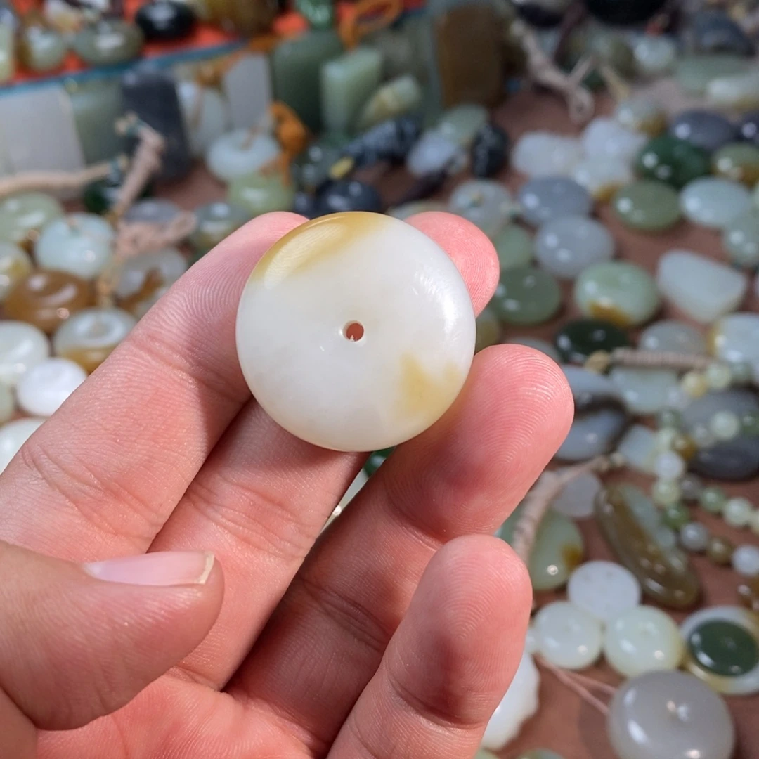 减***木和田玉未镶嵌吊坠(不含链)