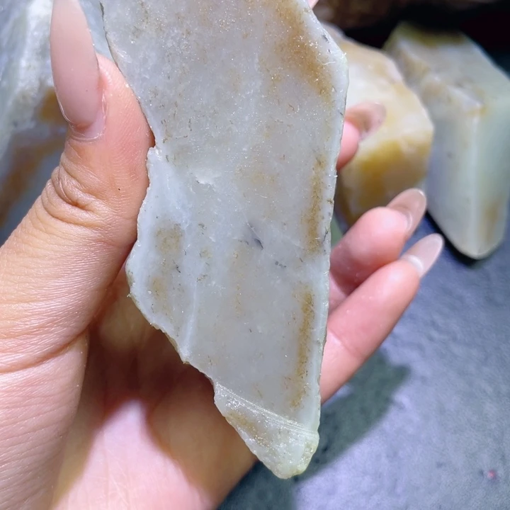 和田玉未镶嵌珠宝半成品