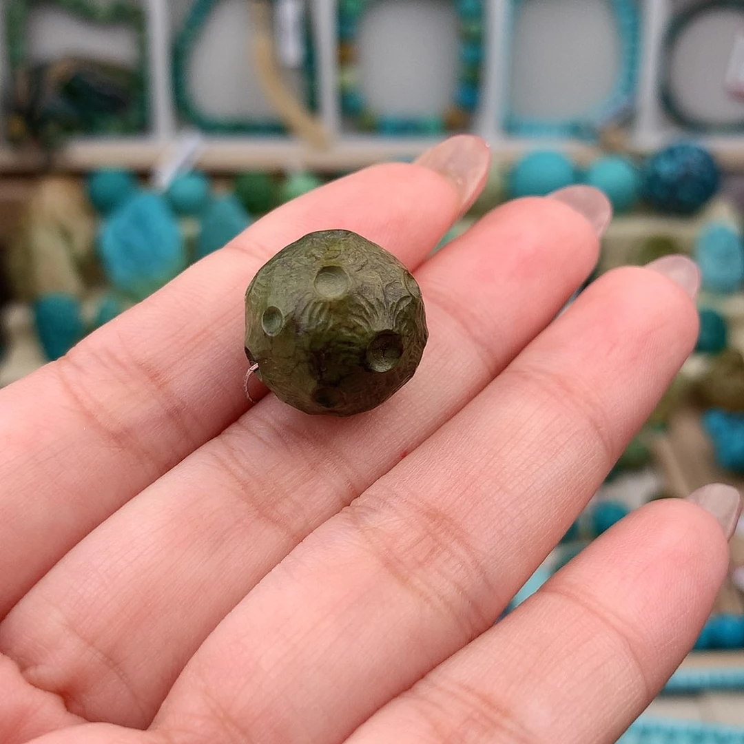 未镶嵌绿松石珠宝奇石