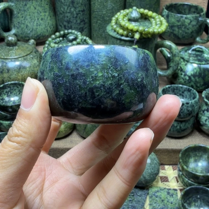 蛇纹石玉未镶嵌药王石能量养生杯子