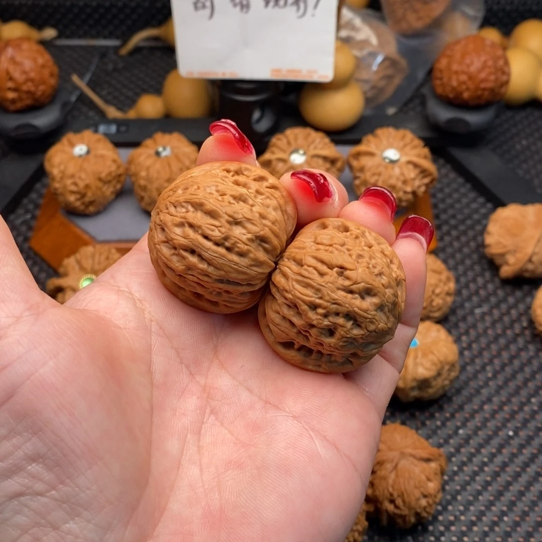 文玩核桃把件H****森铁锤