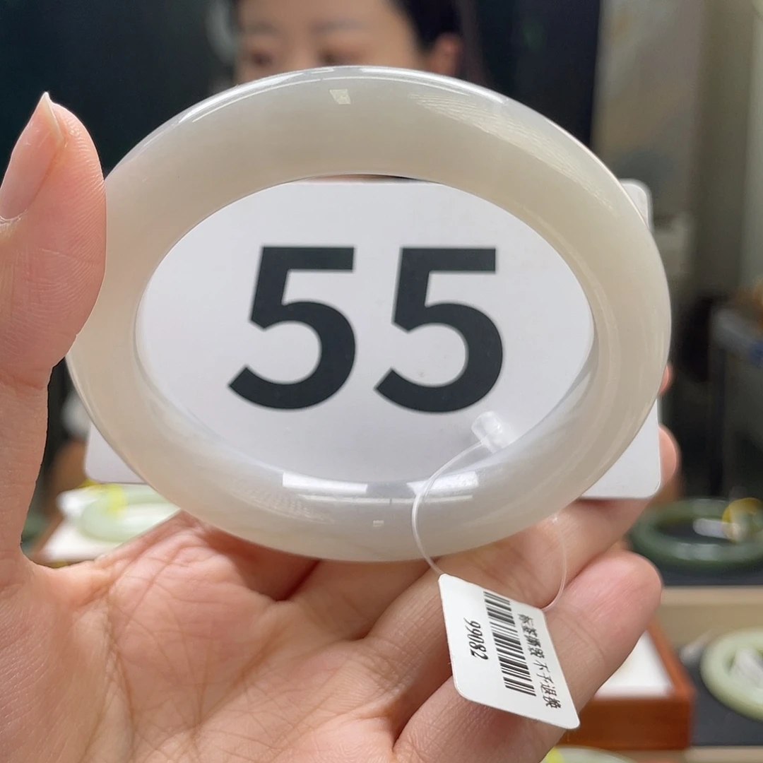 和田玉手镯未镶嵌  微水线