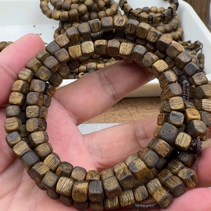 滚***轮沉香手串张勺子手串14克加