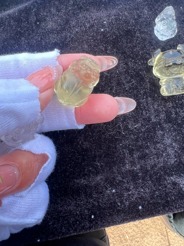 天然水晶摆件。。。