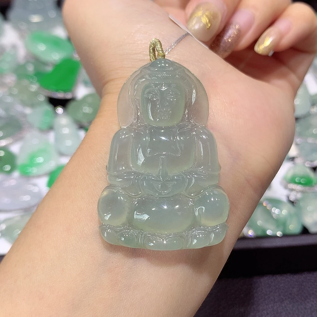 翡翠未镶嵌颈饰观音