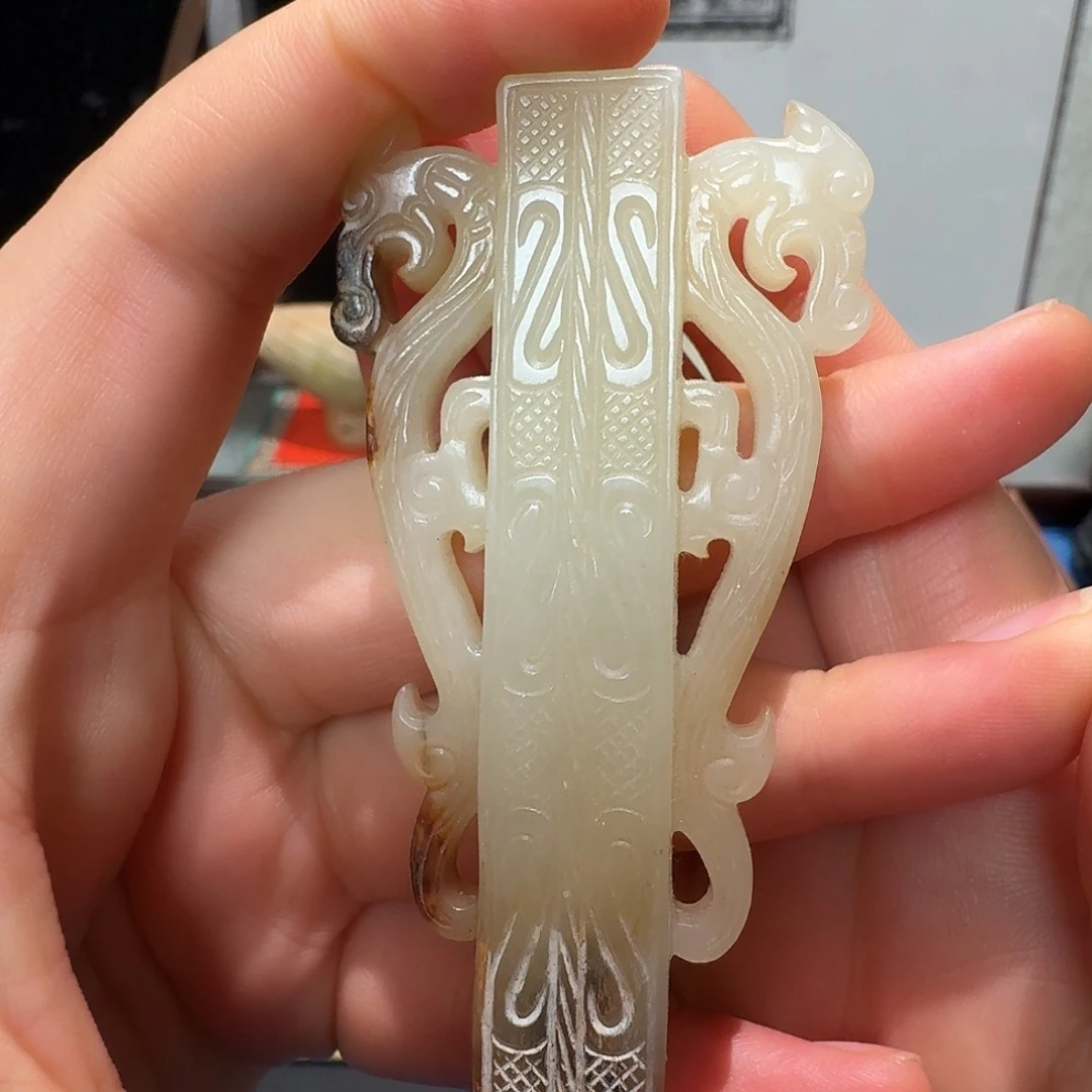 人***缘和田玉未镶嵌挂件