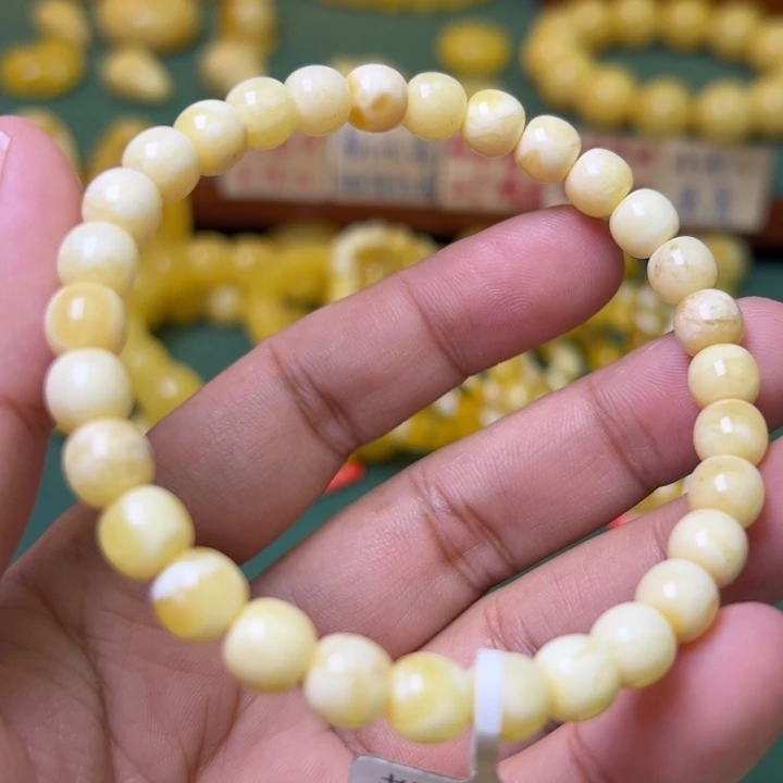 蜜蜡未镶嵌珠宝奇石