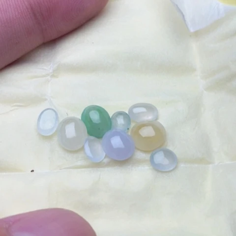 未镶嵌定制翡翠蛋面