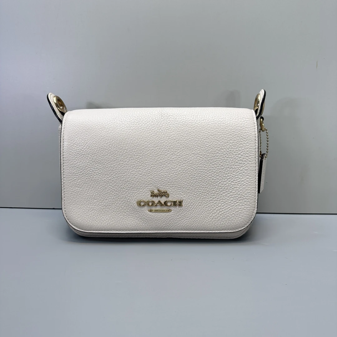 90新 COACH/蔻驰 jes白色斜挎包22*16*8cmM010908