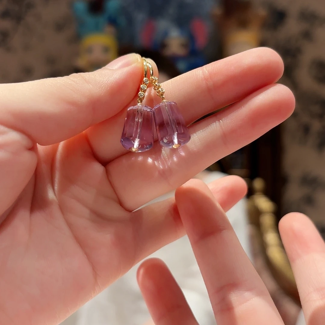 18K金镶嵌耳饰水晶