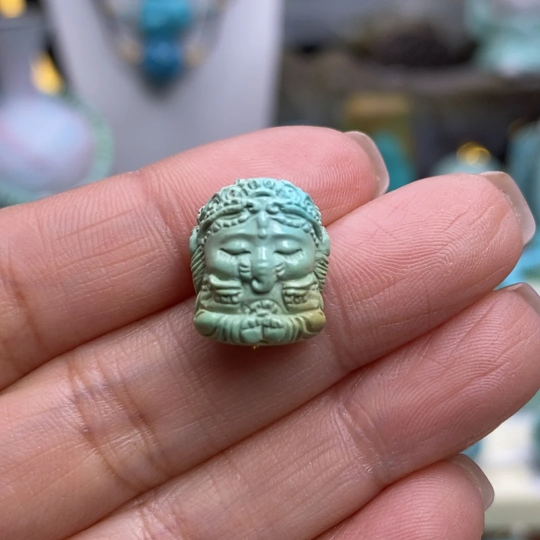 绿松石未镶嵌珠宝奇石