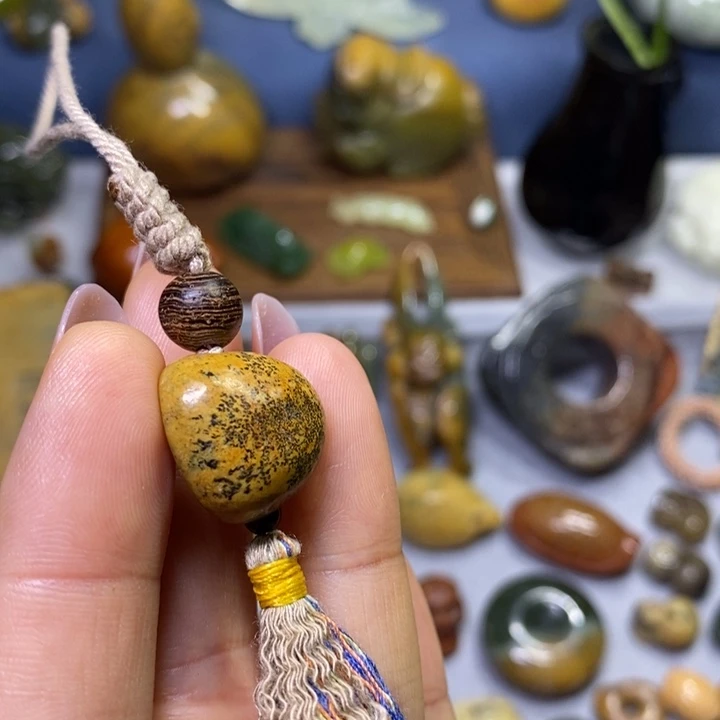 岫岩河磨玉（透闪石质玉）未镶嵌挂件