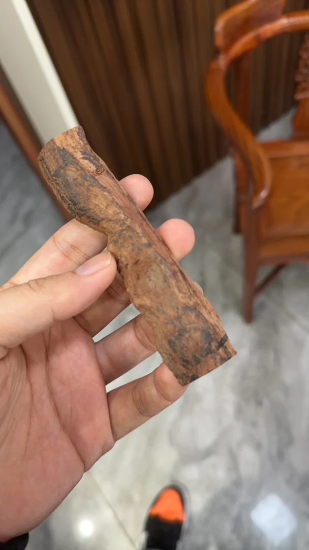 海南黄花梨老油梨原料 芝麻点花纹 重14.8克