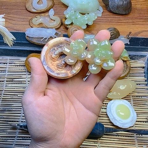 【闪购商品】砖雕?***湖天然一体雕刻