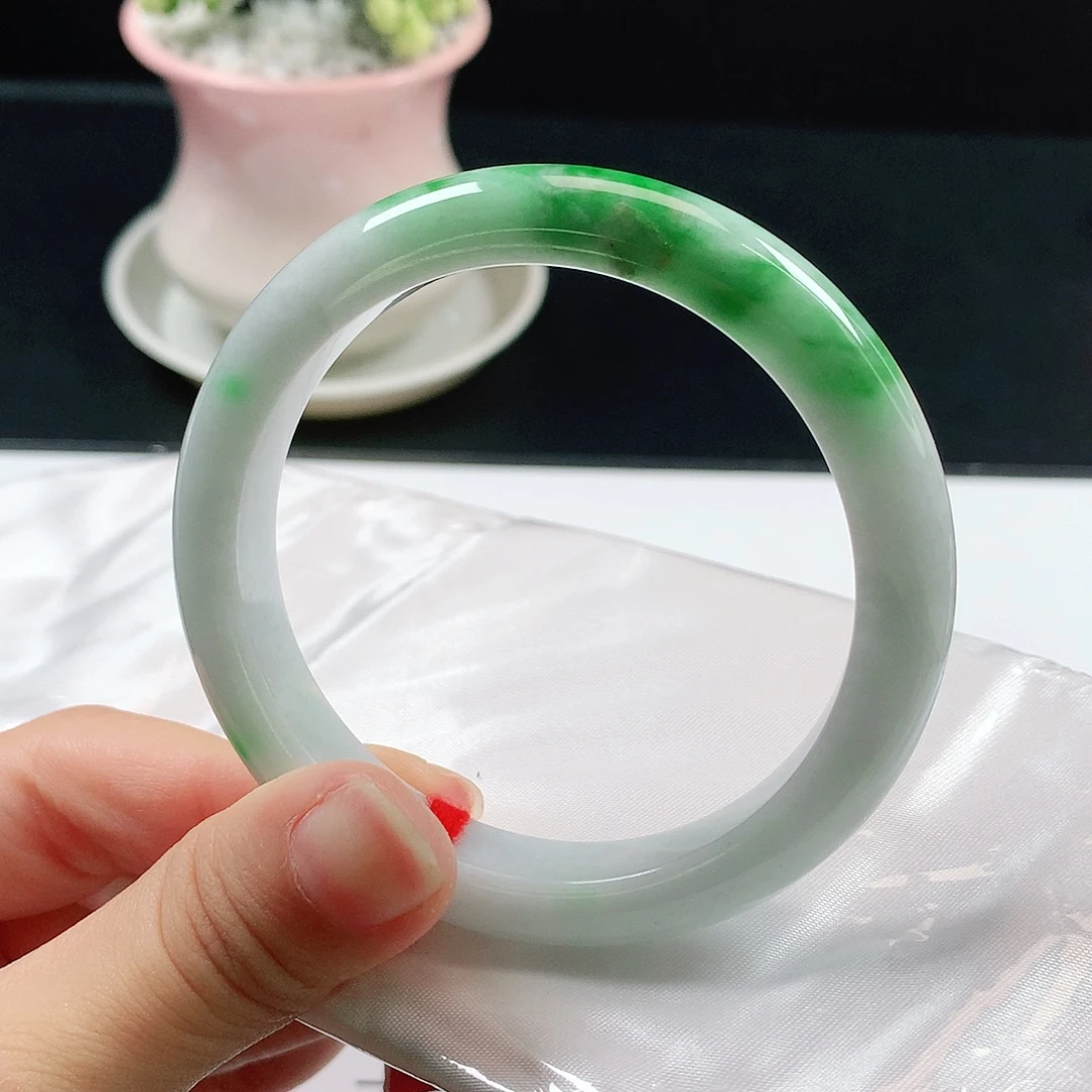 翡翠未镶嵌手镯1572