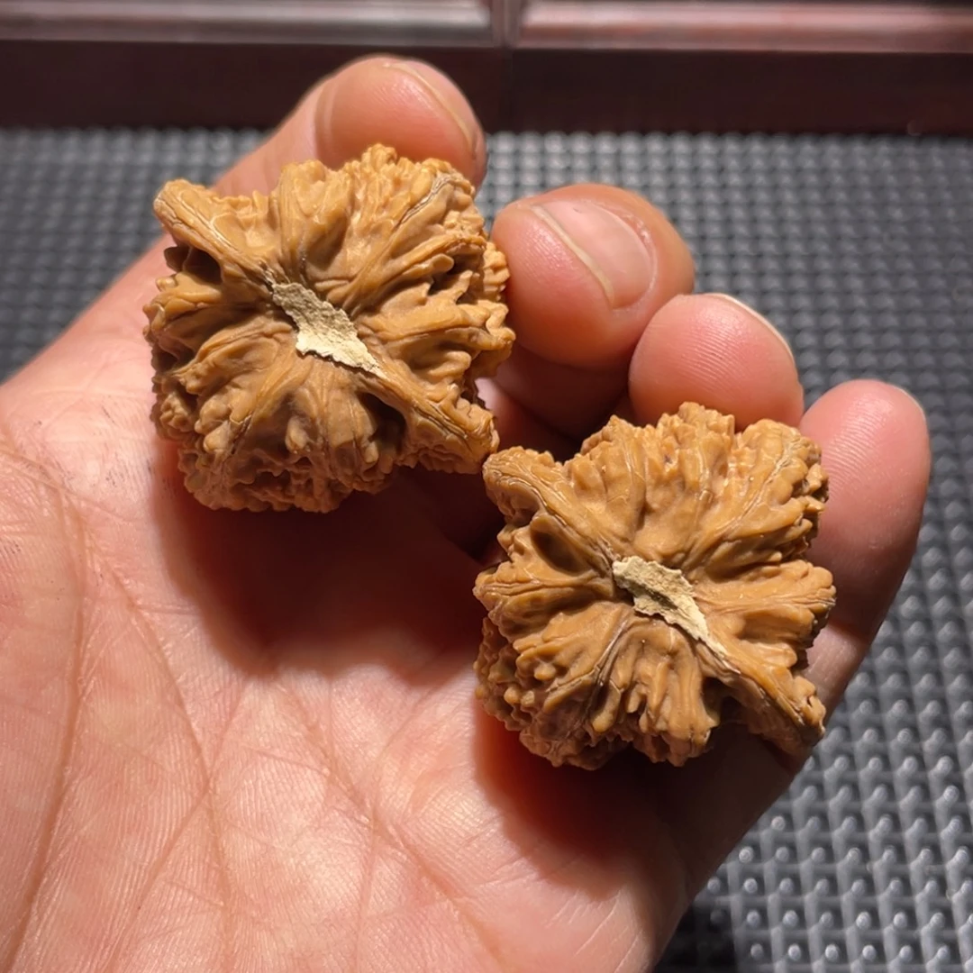 有***米吊坠文玩核桃38秘闻全勤