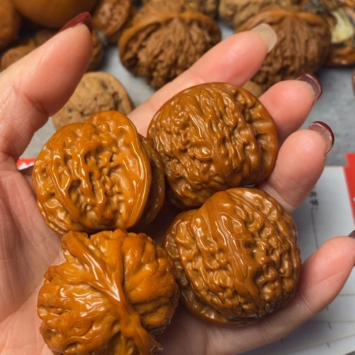 把件文玩核桃白狮