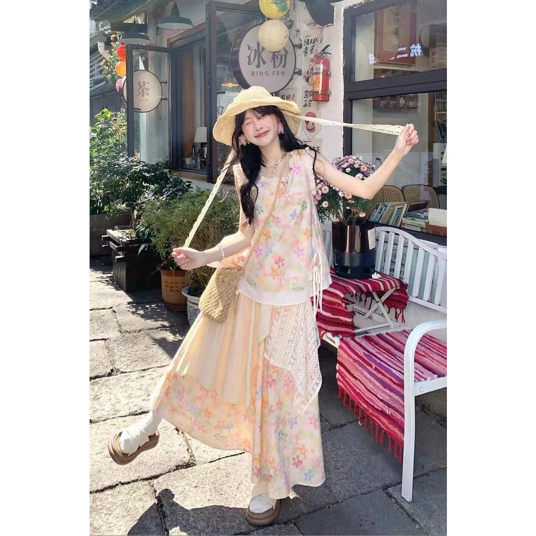 楞之岛2025夏新款彩虹碎花印花套装蕾丝背心拼接古着感半身裙