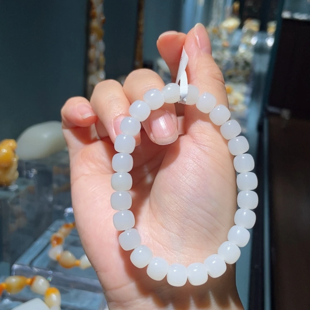 睡***觉和田玉未镶嵌颈饰7*8手串和田玉