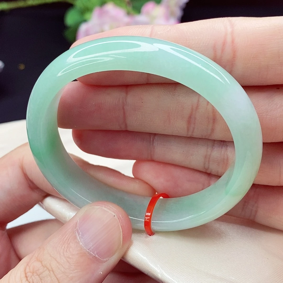 未镶嵌手镯翡翠55.8圈贵妃