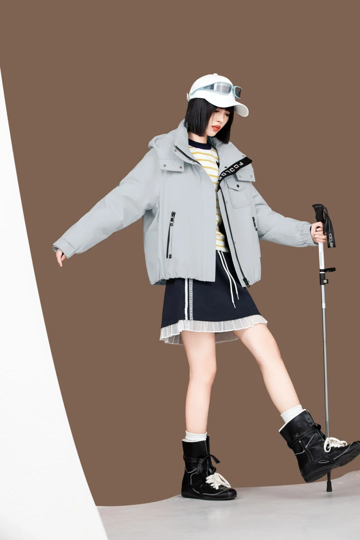 鹅刀翎2025冬季新款防风休闲短款羽绒服女款连帽轻户外-LJX-25166