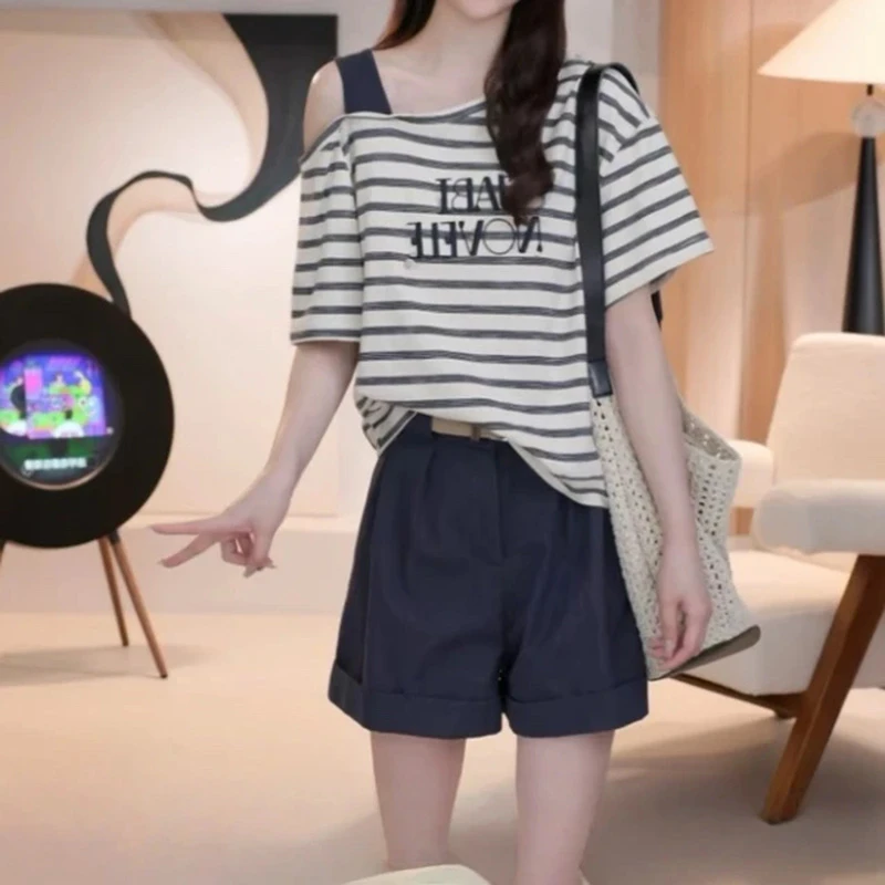 韩系洋气减龄条纹露肩短袖短袖女2025夏季新款时尚百搭显瘦上衣潮