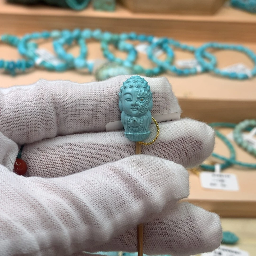 绿松石未镶嵌珠宝奇石