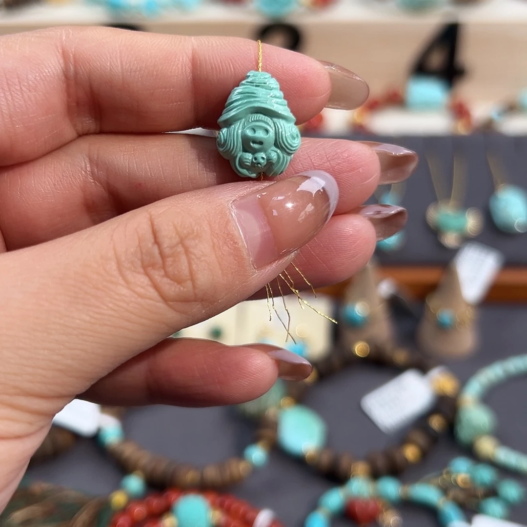 绿松石未镶嵌把件小女巫配饰