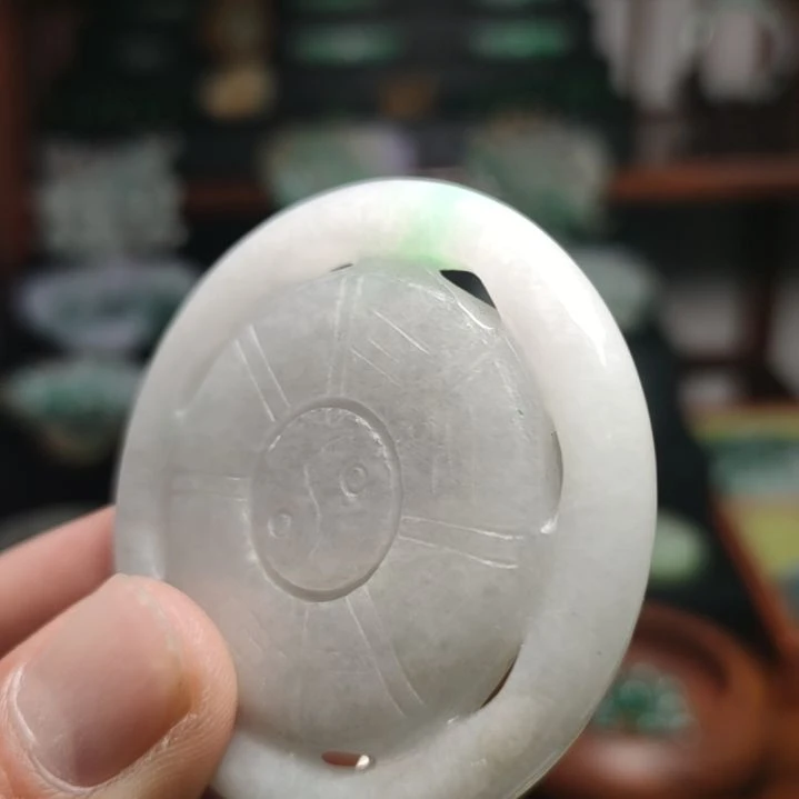 翡翠挂件未镶嵌一
