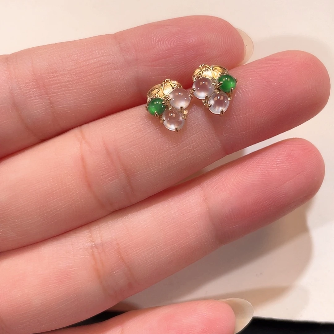 翡翠18K金镶嵌耳饰南非钻