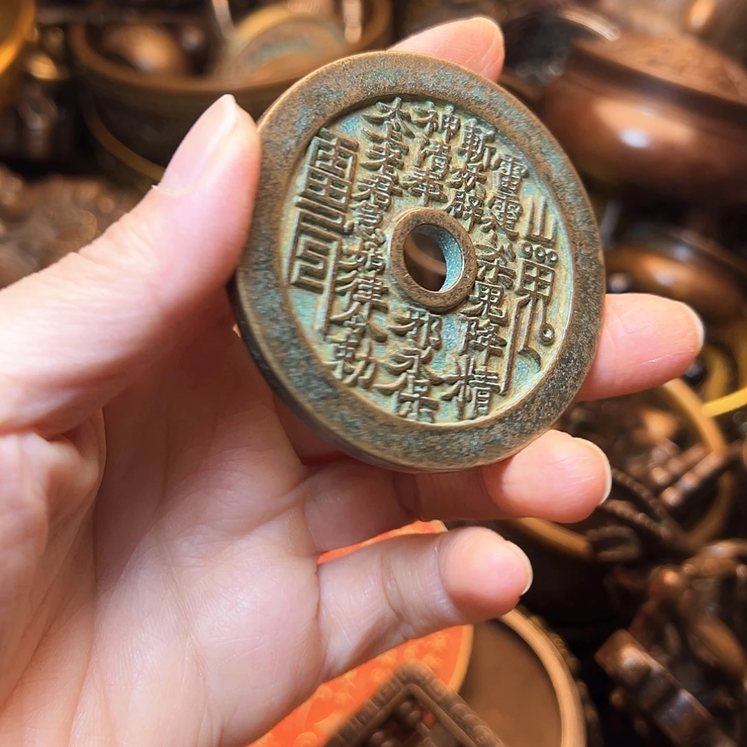 精美铜器工艺品等