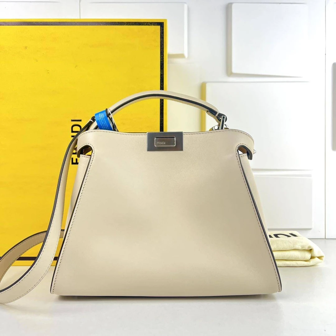 胖虎曼曼/芬迪/95新/公价0/箱包/斜挎包/312505090181