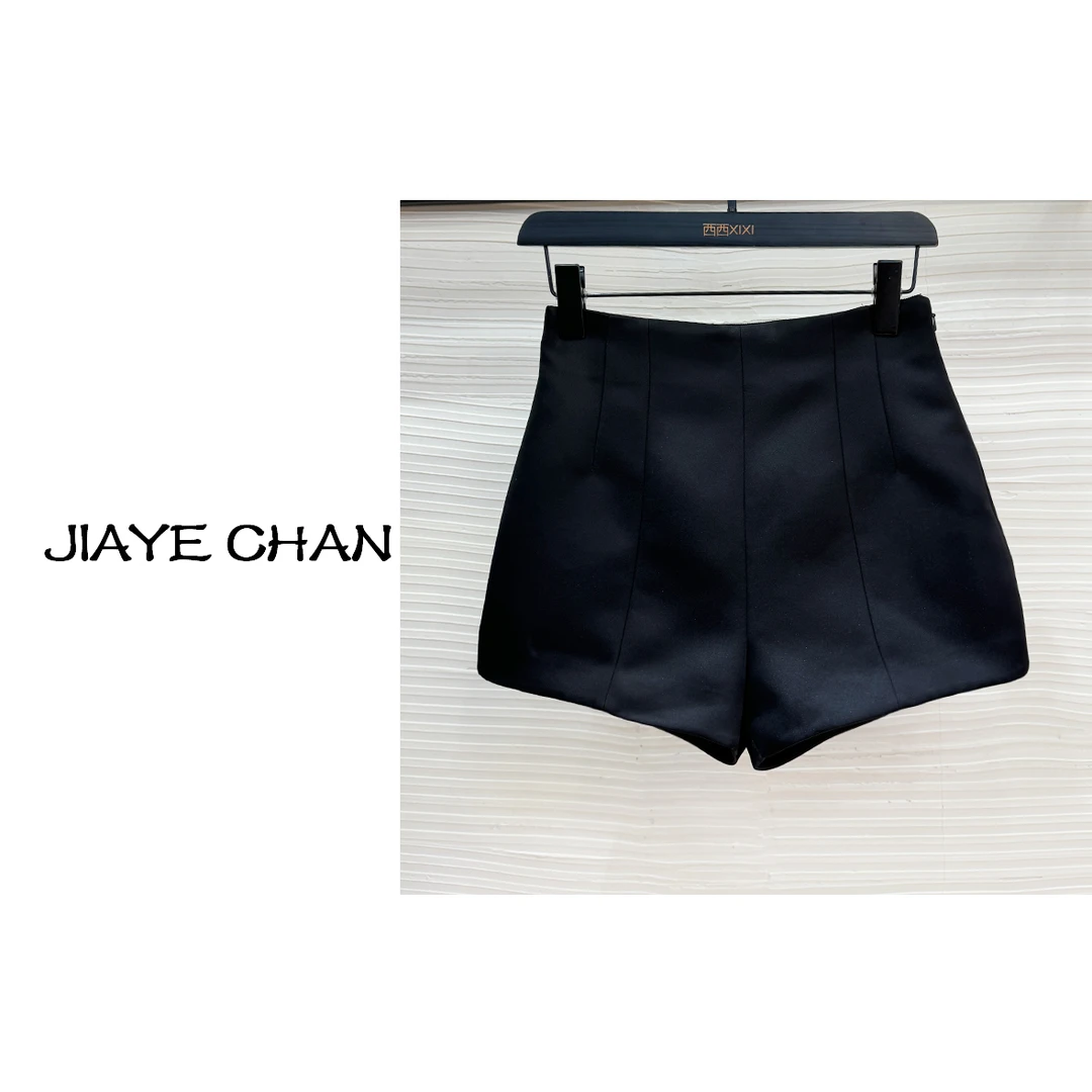 【D•er】新款高腰百搭黑色a字显瘦阔腿短裤