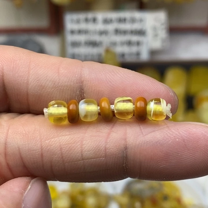 琥珀未镶嵌裸石卡5.5*4.3