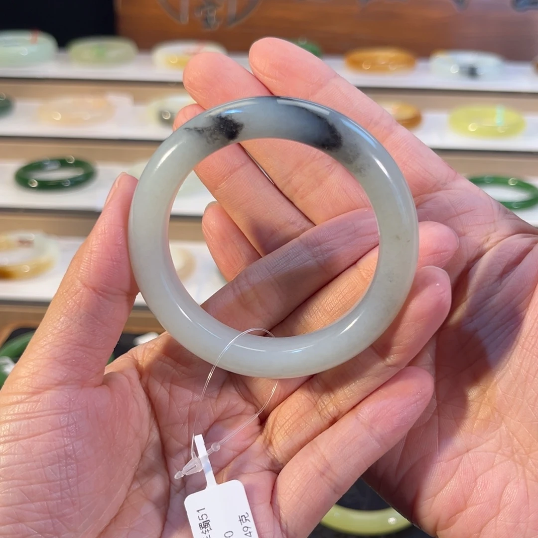 慢****和田玉未镶嵌手镯