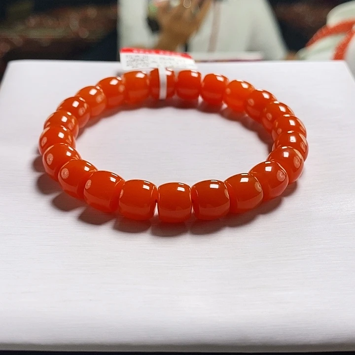 未镶嵌云端滴水洞   9+mm   多样性发一南红玛瑙