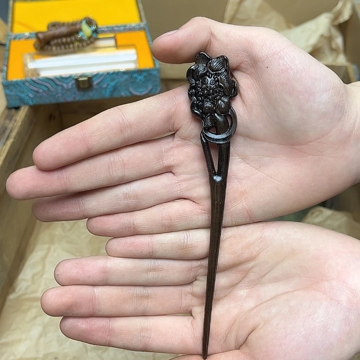 大叶紫檀（黑酸枝木类）