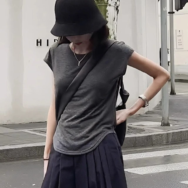 不规则灰色圆领小飞袖t恤女2025新款爆款夏季宽松设计感气质上衣