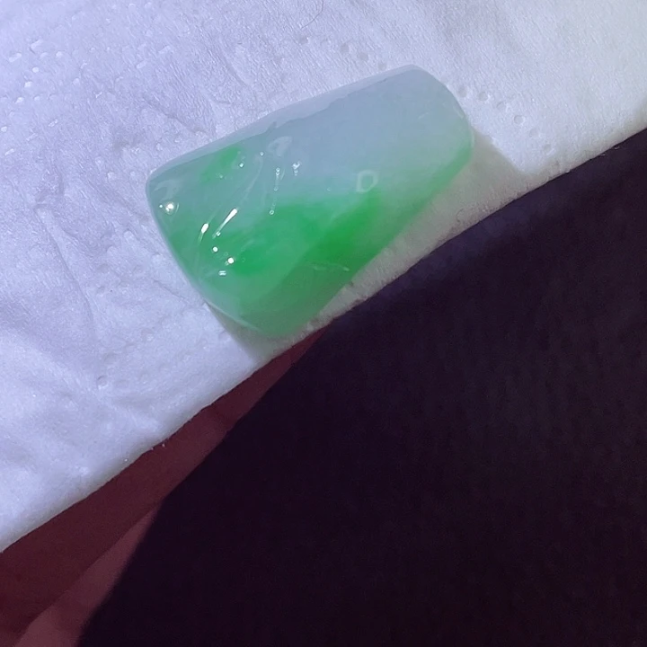 未镶嵌定制翡翠翡翠