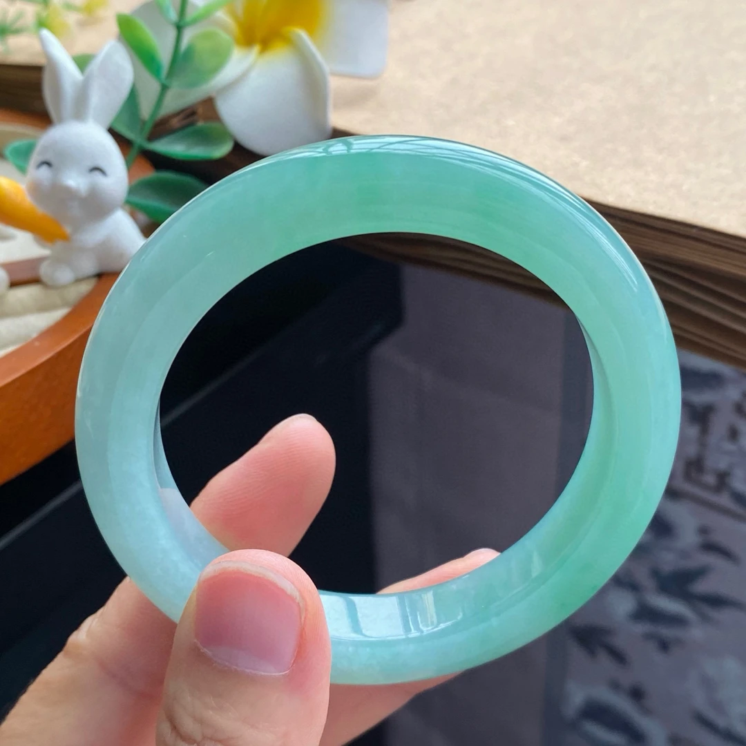 12.23批12167号手镯55.7-11.2-9.5冰甜绿果冻镯！明亮又鲜嫩的色