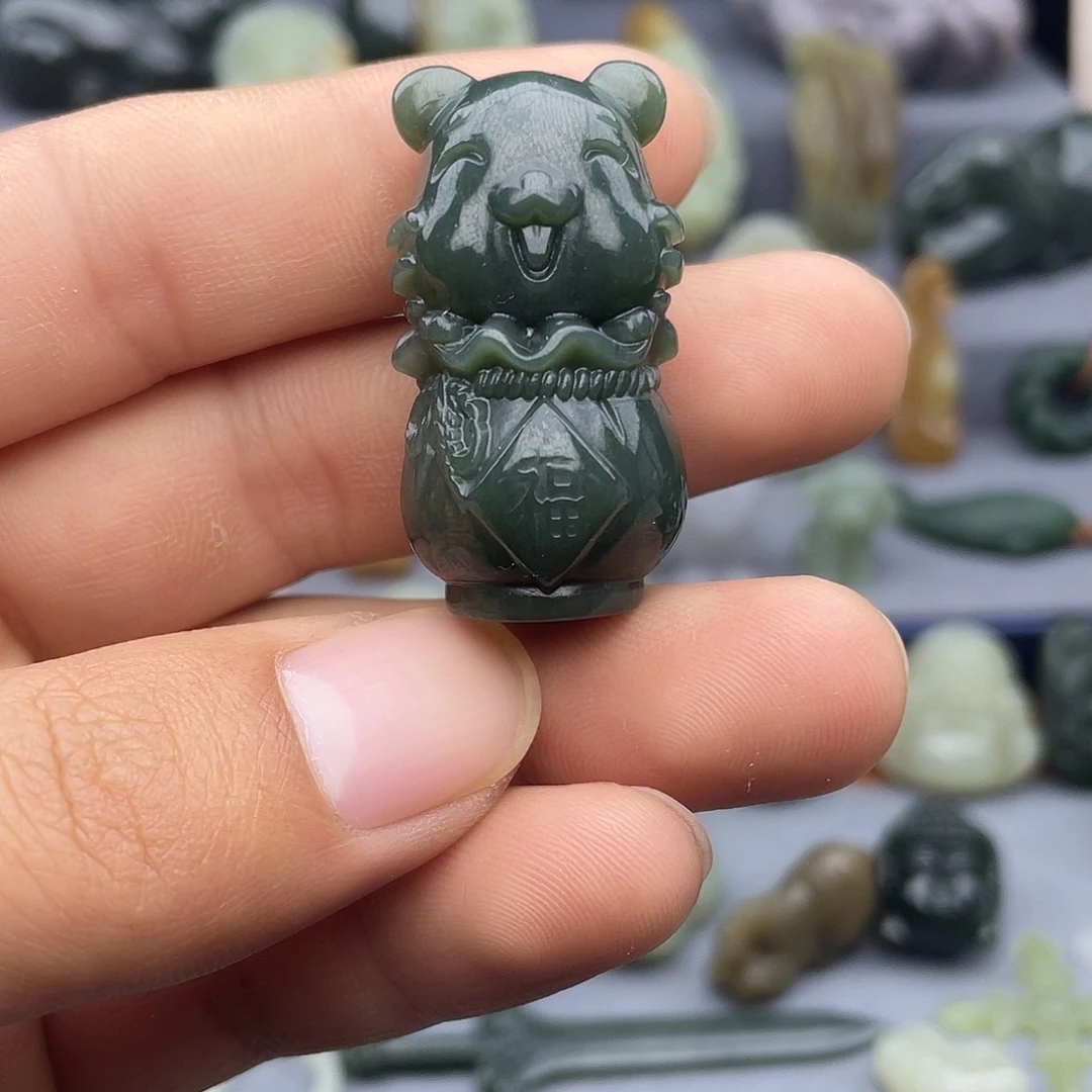 和田玉未镶嵌挂件