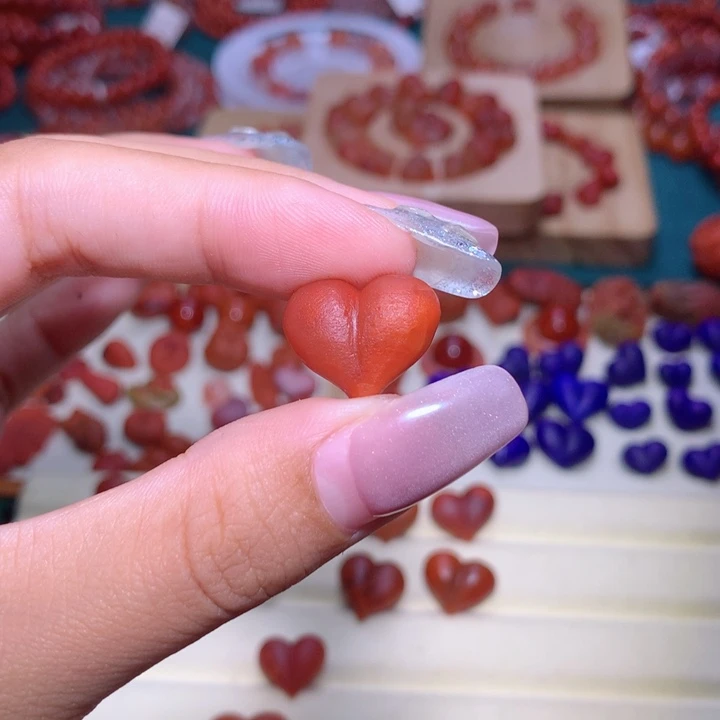 个***士南红玛瑙屁桃未镶嵌屁桃42