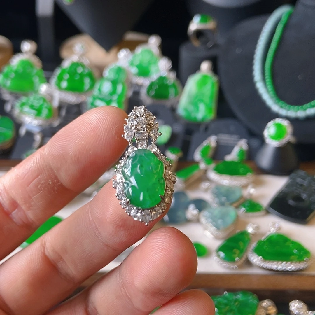 桃***气翡翠未镶嵌吊坠(不含链)612吊坠