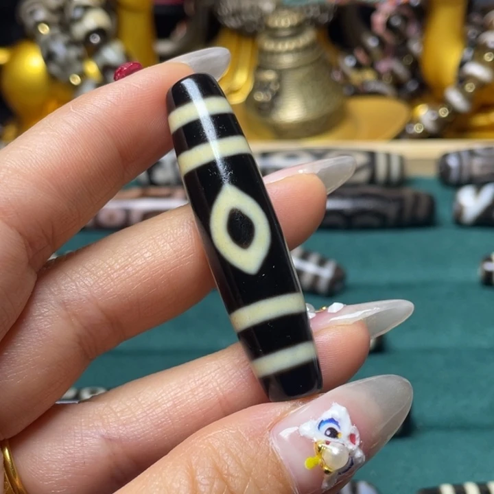 玛瑙/玉髓颈饰未镶嵌C****?