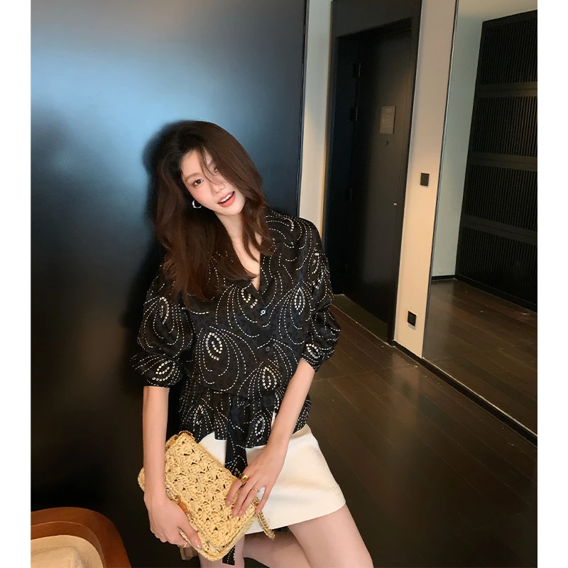 【ALONE SAVOR】龍喜儿墨染百叶 优雅复古印花衬衫V领长袖K863