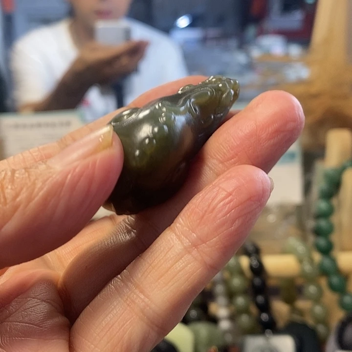 和田玉（糖玉）未镶嵌颈饰