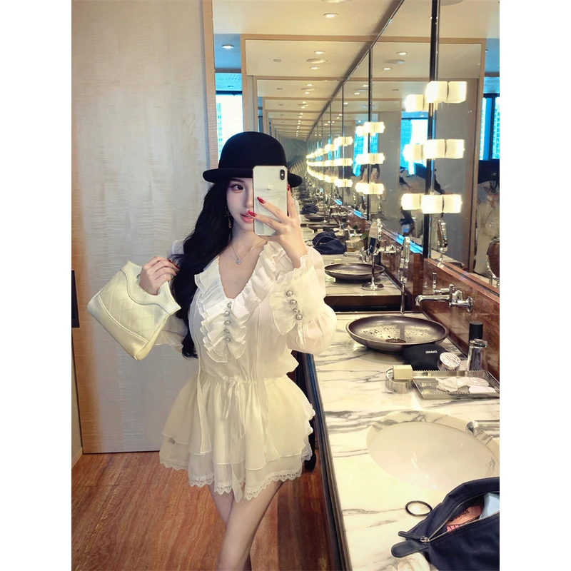 新款秋季法式气质荷叶边V领蕾丝花边宽松收腰长袖雪纺衬衫上衣女