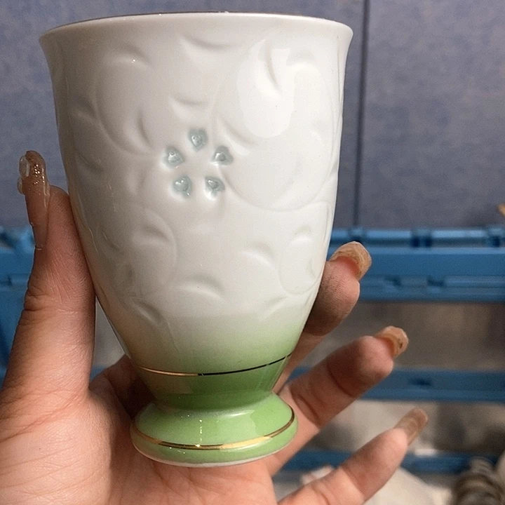 瓷片哈哈哈哈哈哈哈嗨啊